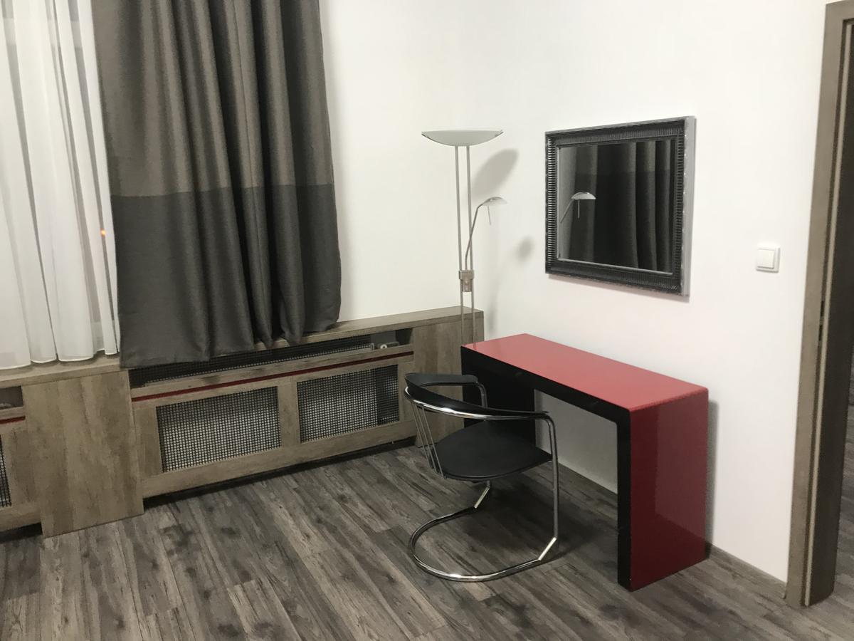 Old Town Boutique Apartments Либерец Екстериор снимка
