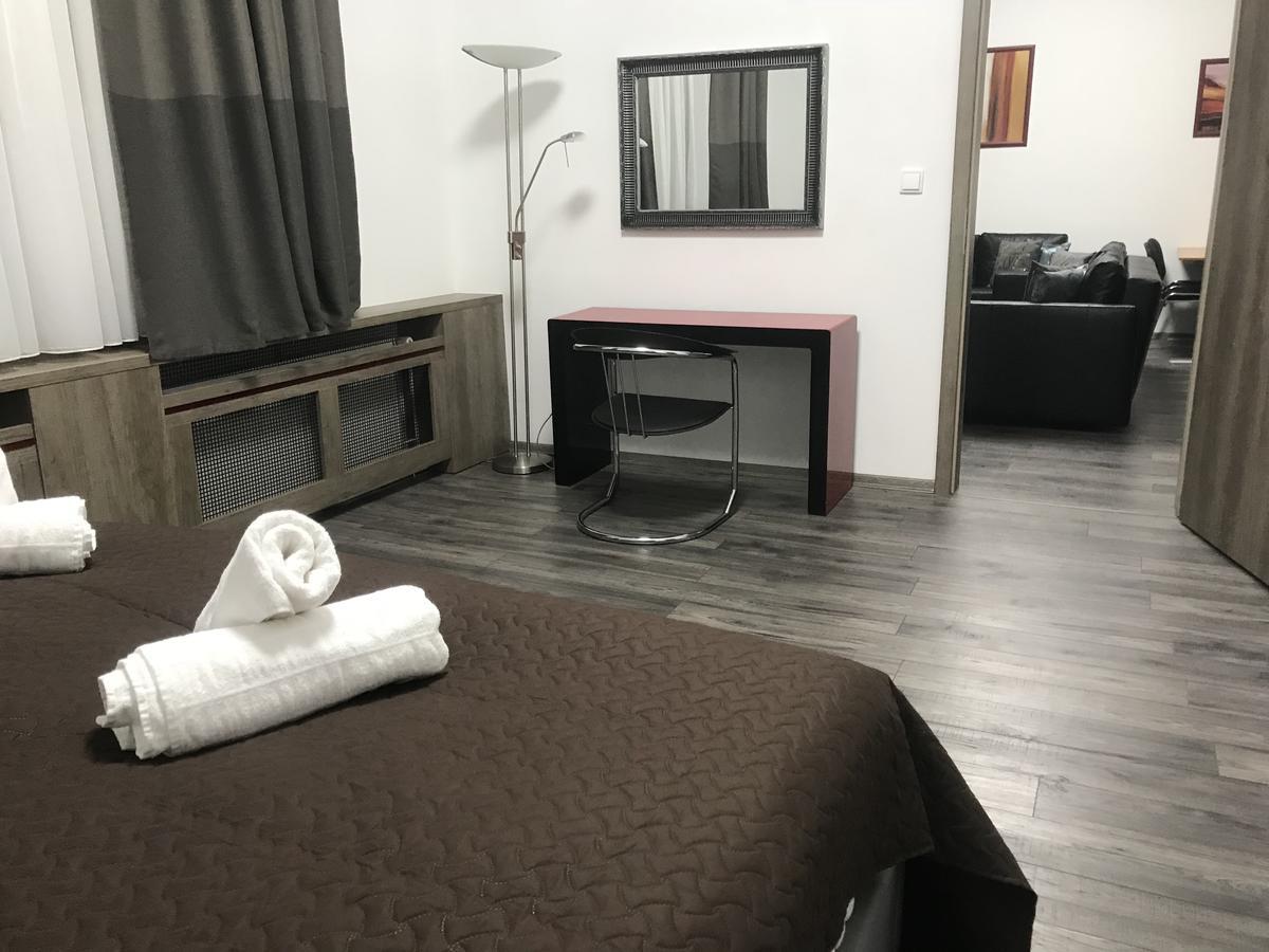 Old Town Boutique Apartments Либерец Екстериор снимка